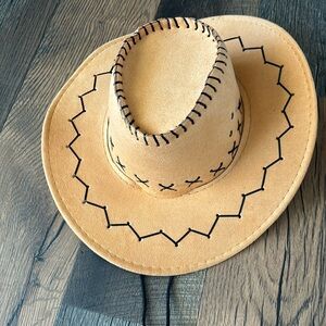 Kids costume cowboy hat with chin strap